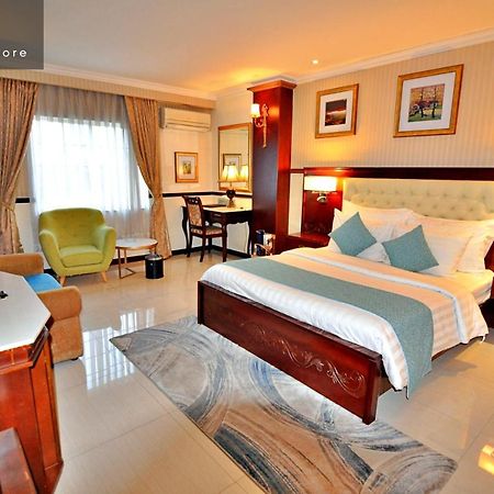Hanz 821 Sunflower Hotel & Spa Cidade de Ho Chi Minh Exterior foto